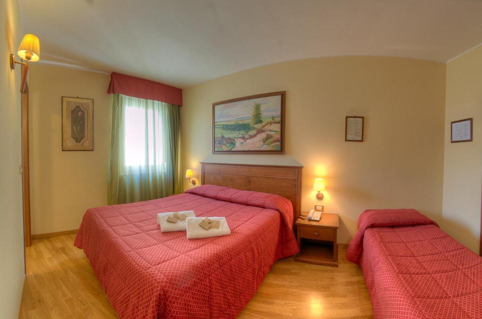 Hotel Garni Posta เปสกัสเซโรลี ภายนอก รูปภาพ